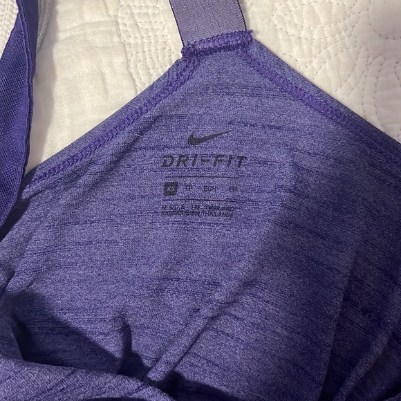 Purple Nike workout tank - Picture 3 of 3